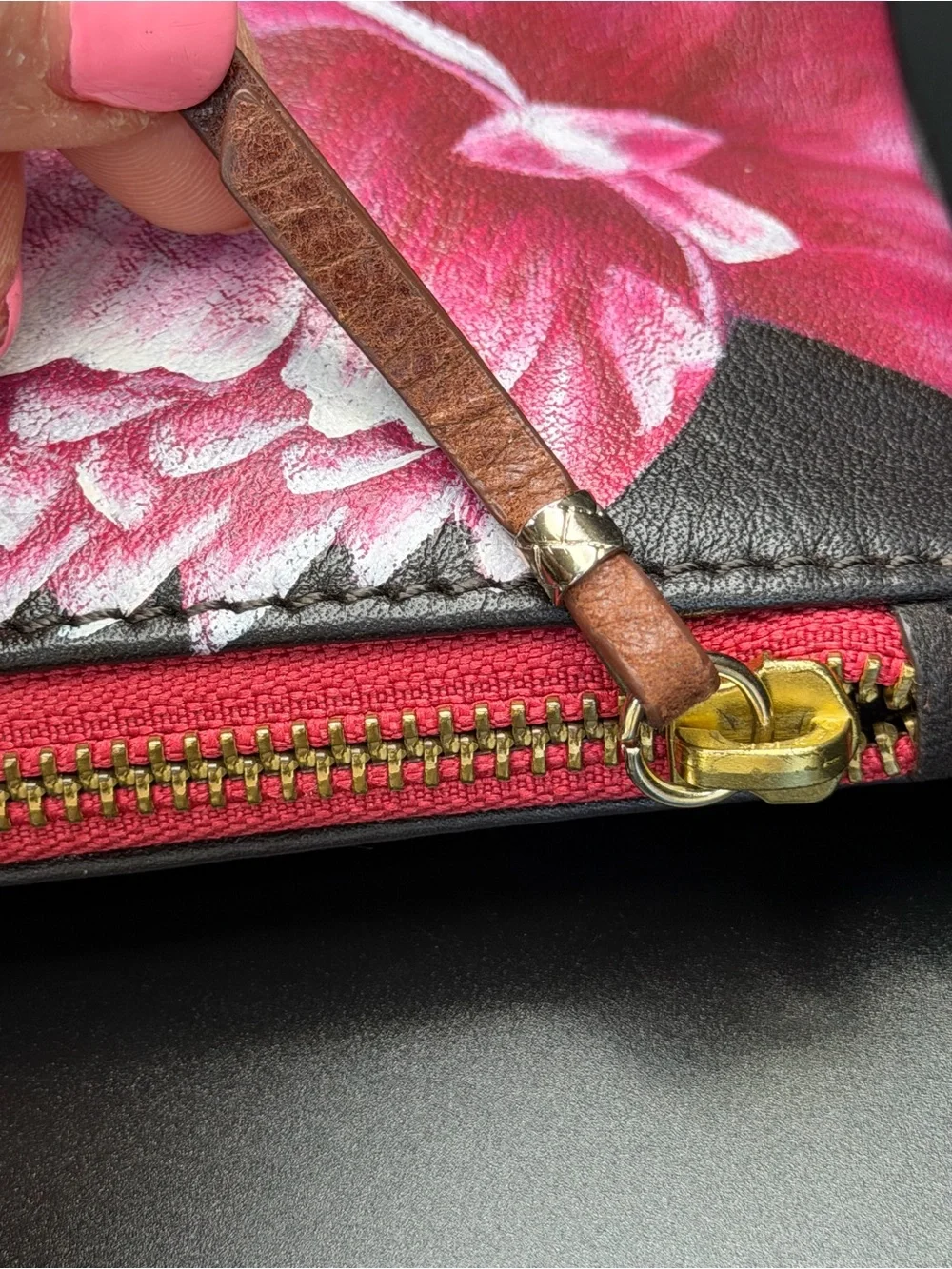 Elliott Lucca Barbiecore 2010’s Bright Pink Floral Chocolate Brown Wristlet VGUC